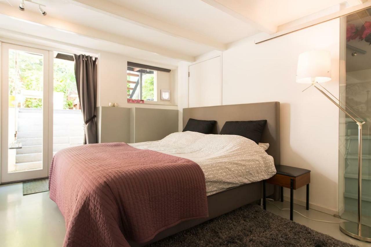 Quiet Apartment For 4 At Park In Center Amsterdam Bagian luar foto