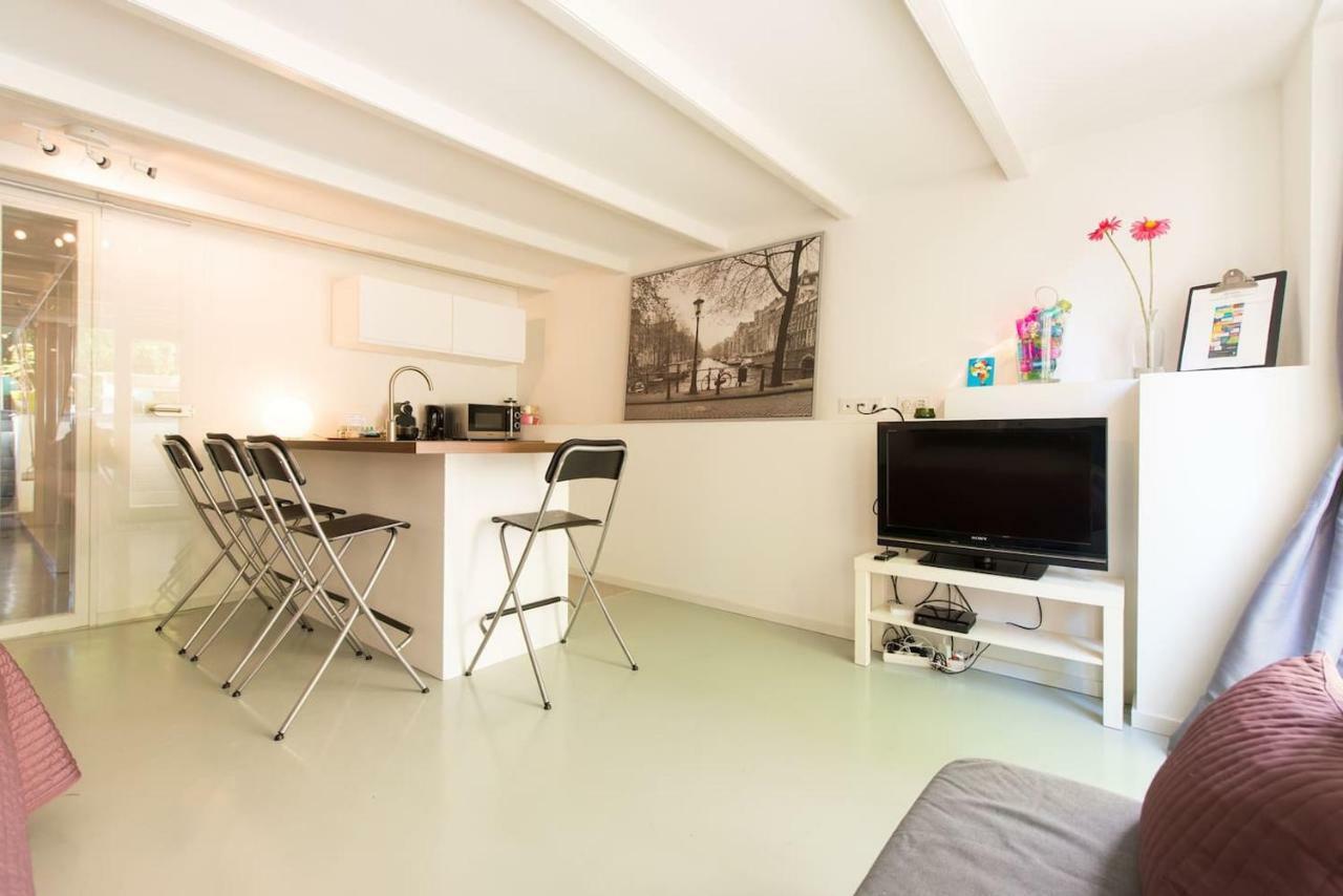 Quiet Apartment For 4 At Park In Center Amsterdam Bagian luar foto